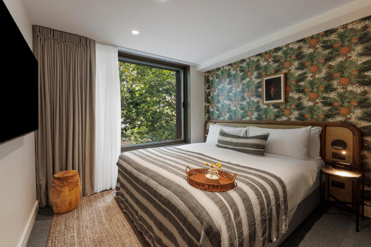 Hotel 202 Elizabeth Sydney Zewnętrze zdjęcie A bedroom at the London Edition